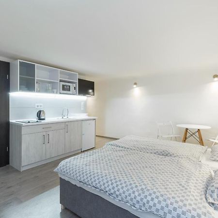 Minimalist Styled Tiny Ap @New York Cafe Appartement Boedapest Buitenkant foto