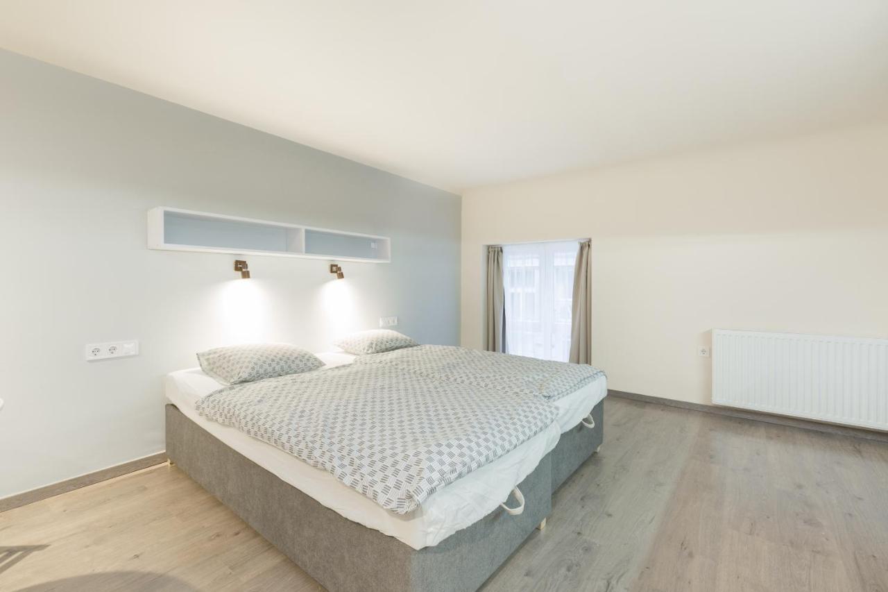 Minimalist Styled Tiny Ap @New York Cafe Appartement Boedapest Buitenkant foto